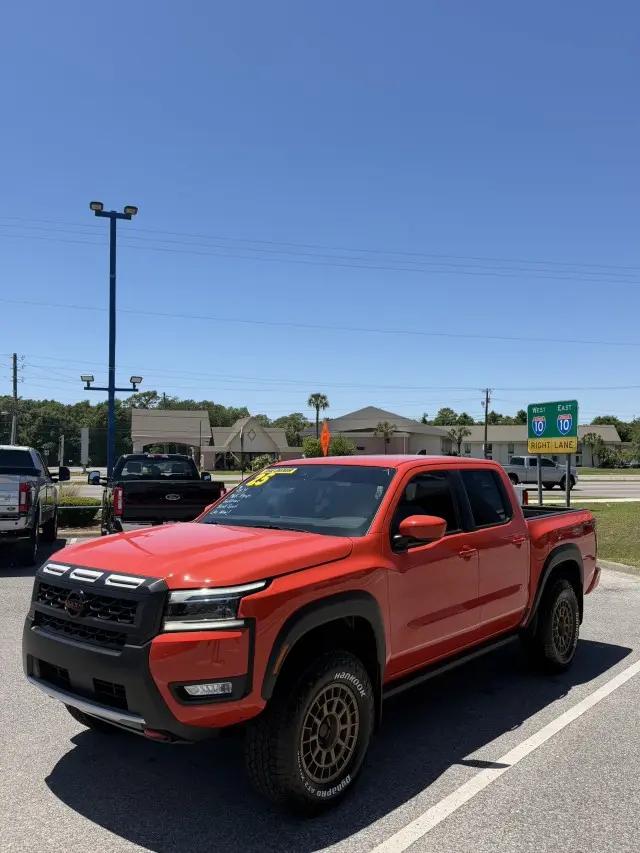 2025 Nissan Frontier Crew Cab PRO-4X 4x4
