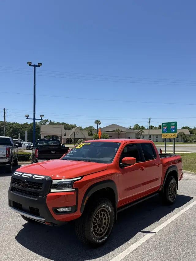 2025 Nissan Frontier Crew Cab PRO-4X 4x4