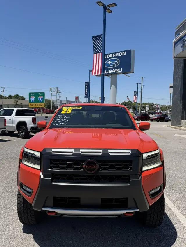 2025 Nissan Frontier Crew Cab PRO-4X 4x4