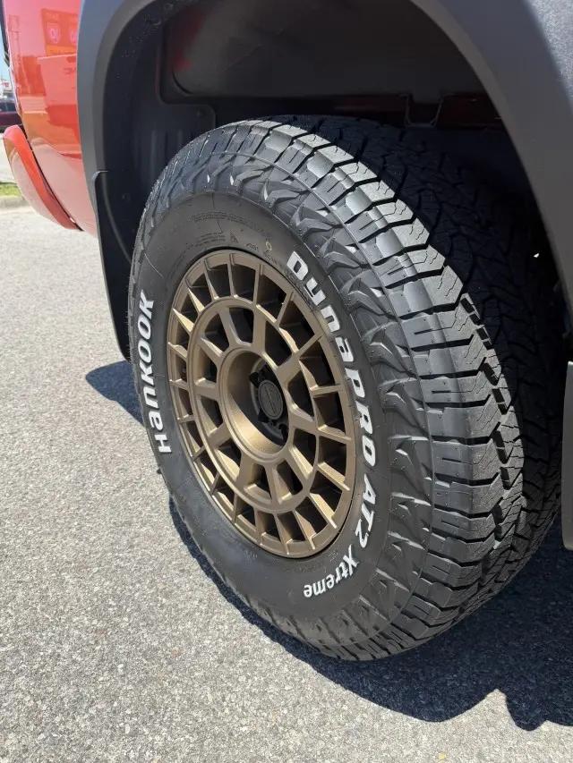 2025 Nissan Frontier Crew Cab PRO-4X 4x4