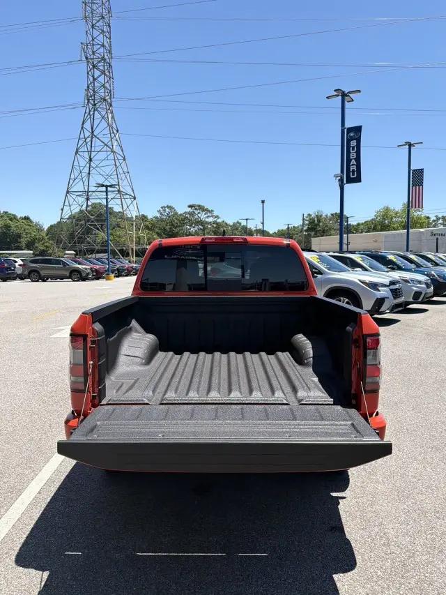 2025 Nissan Frontier Crew Cab PRO-4X 4x4