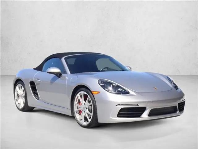 2022 Porsche 718 Boxster S
