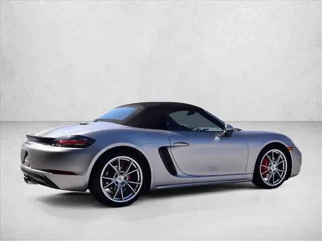 2022 Porsche 718 Boxster S