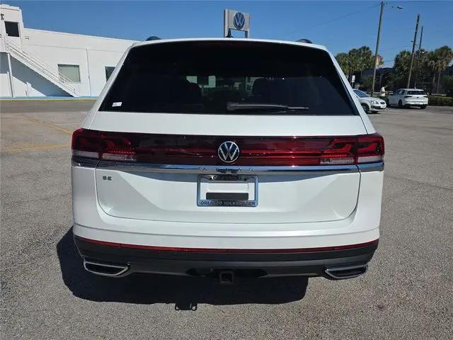 2026 Volkswagen Atlas SE with Technology
