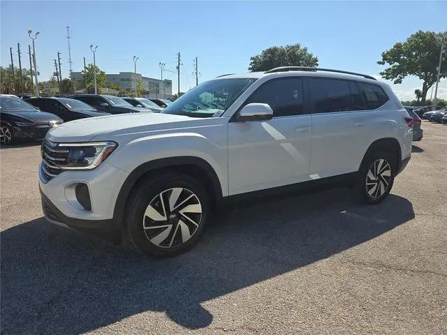2026 Volkswagen Atlas SE with Technology