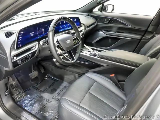 2024 Cadillac iQ Sport w/1SJ