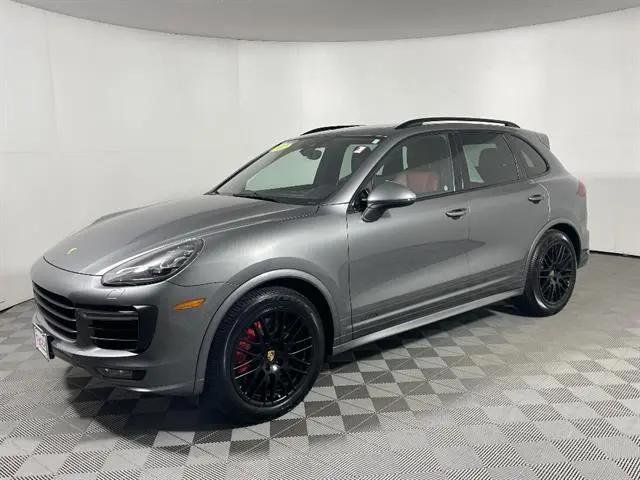 2017 Porsche Cayenne GTS