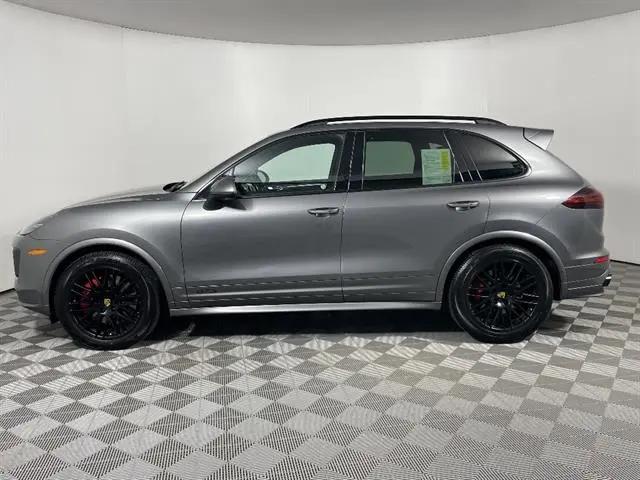 2017 Porsche Cayenne GTS