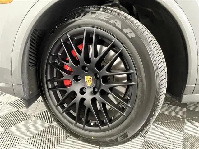 2017 Porsche Cayenne GTS
