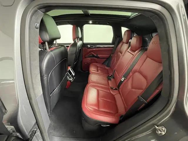 2017 Porsche Cayenne GTS