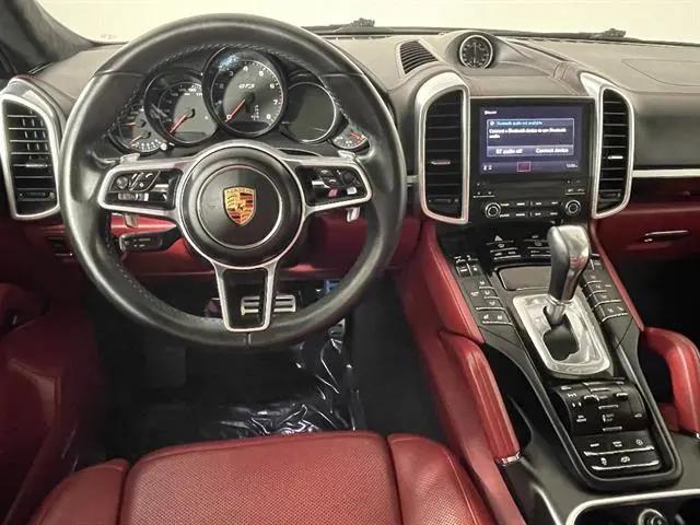 2017 Porsche Cayenne GTS