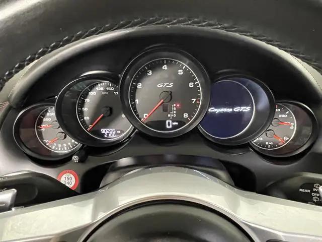 2017 Porsche Cayenne GTS