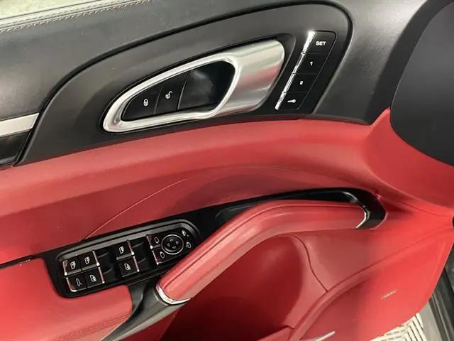 2017 Porsche Cayenne GTS