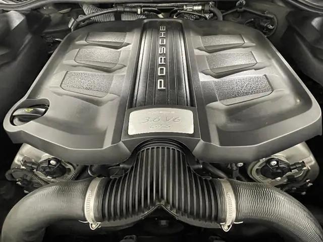 2017 Porsche Cayenne GTS