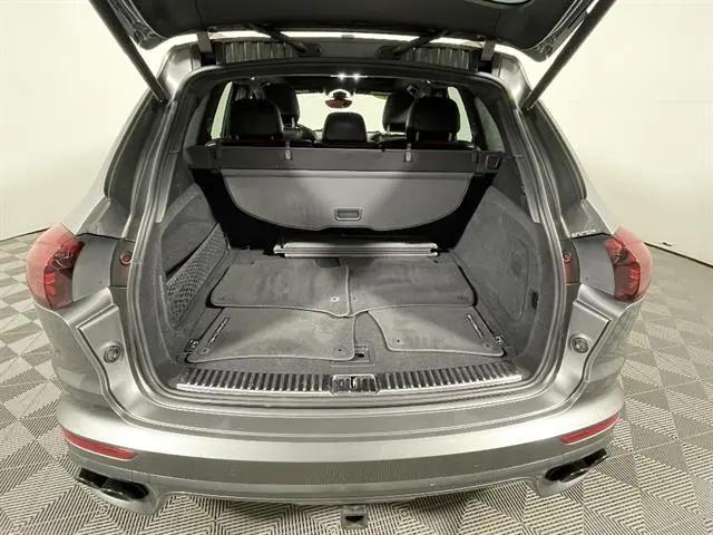 2017 Porsche Cayenne GTS