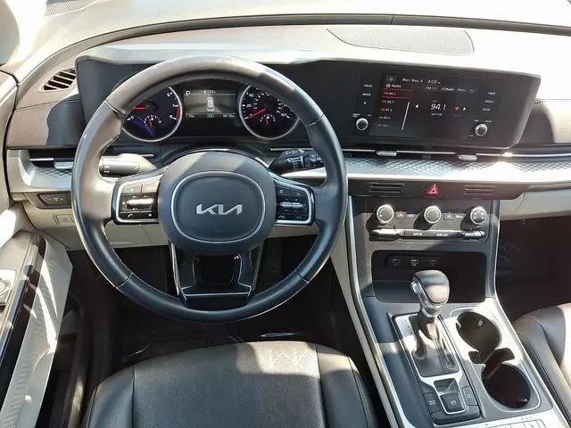 2024 Kia Carnival MPV LX Seat Package