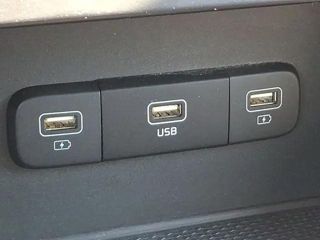 2024 Kia Carnival MPV LX Seat Package