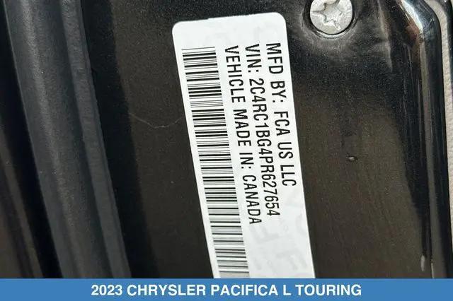 2023 Chrysler Pacifica Touring L