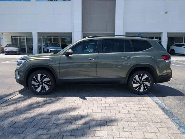 2026 Volkswagen Atlas SE with Technology