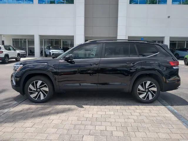 2026 Volkswagen Atlas SE with Technology