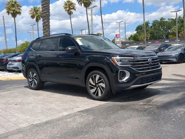 2026 Volkswagen Atlas SE with Technology