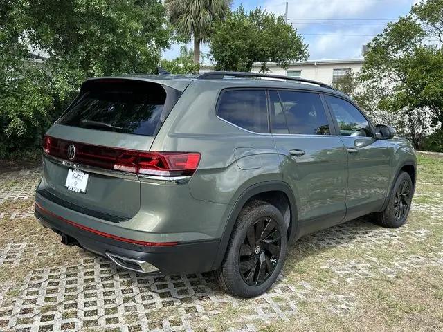 2026 Volkswagen Atlas SE with Technology