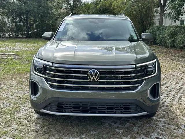 2026 Volkswagen Atlas SE with Technology