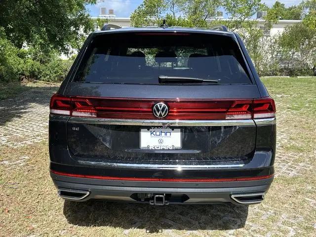 2026 Volkswagen Atlas SE with Technology