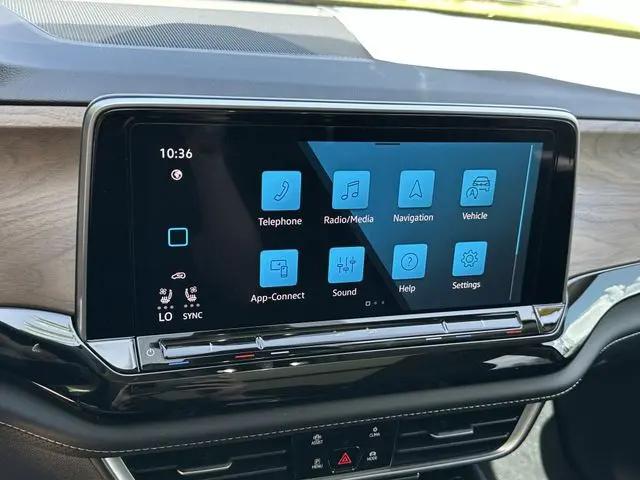 2026 Volkswagen Atlas SE with Technology