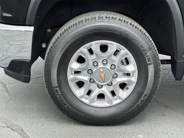 2023 Chevrolet Silverado 2500HD 4WD Crew Cab Standard Bed LTZ