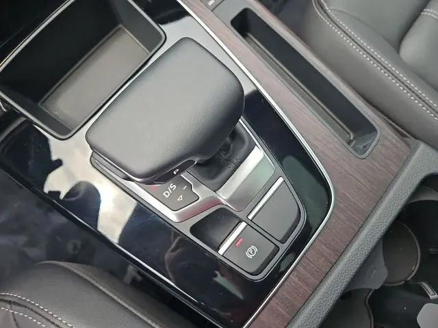 2023 Audi Q5 Premium 45 TFSI S line quattro