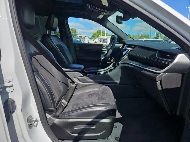 2023 Jeep Grand Cherokee L Altitude 4x4