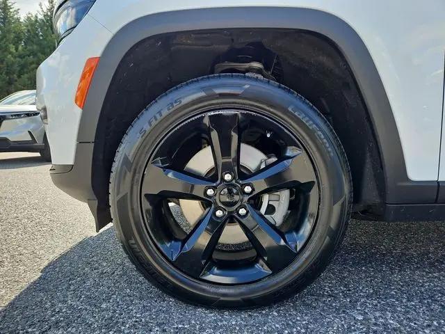 2023 Jeep Grand Cherokee L Altitude 4x4