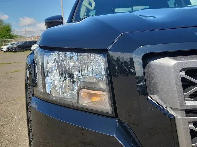 2023 Nissan Frontier Crew Cab SV 4x4