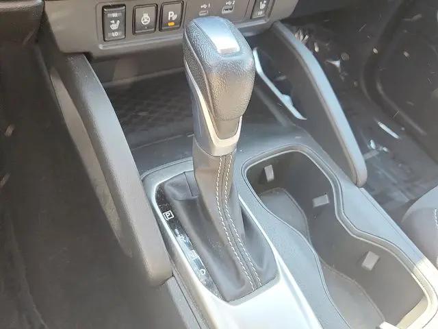 2023 Nissan Frontier Crew Cab SV 4x4