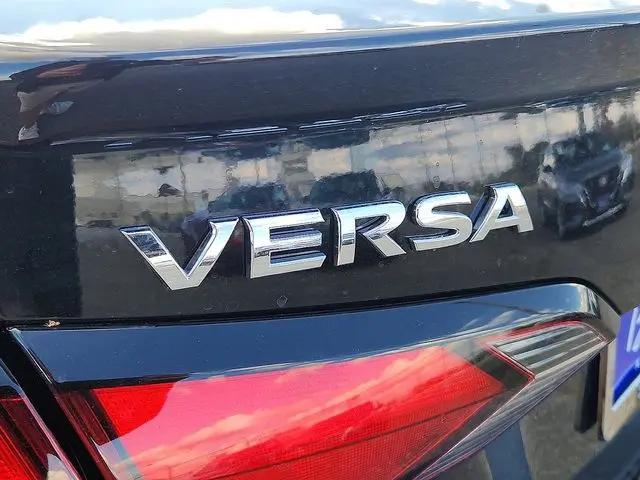 2025 Nissan Versa 1.6 SR