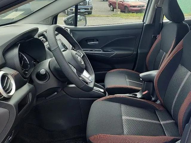 2025 Nissan Versa 1.6 SR