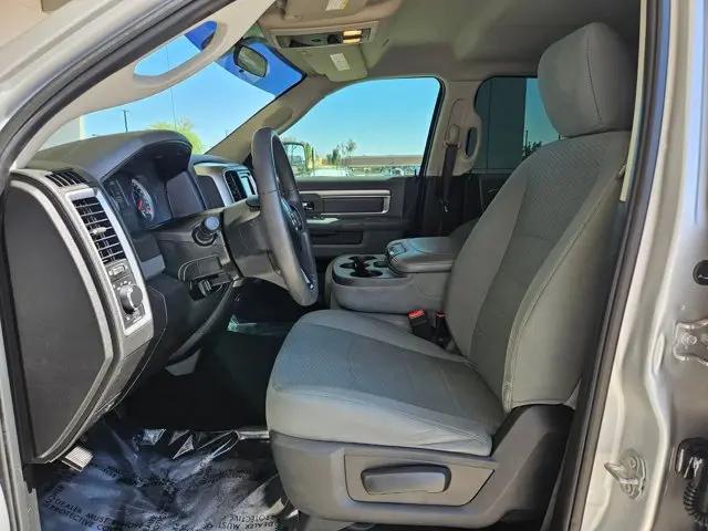 2019 Ram 1500 Classic SLT Crew Cab 4x4 5'7" Box