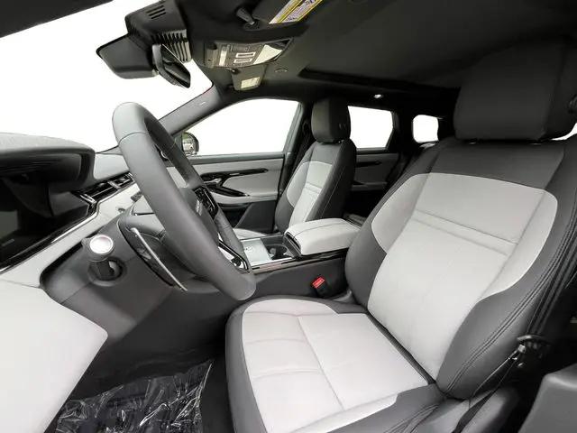 2026 Land Rover Range Rover Evoque Dynamic SE