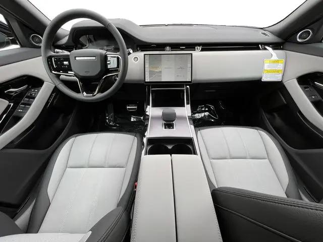 2026 Land Rover Range Rover Evoque Dynamic SE