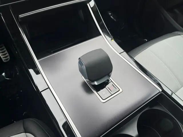 2026 Land Rover Range Rover Evoque Dynamic SE