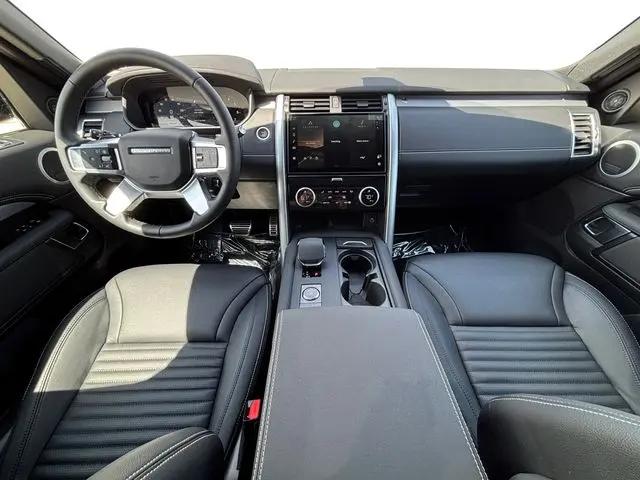 2025 Land Rover Discovery P360 Dynamic SE