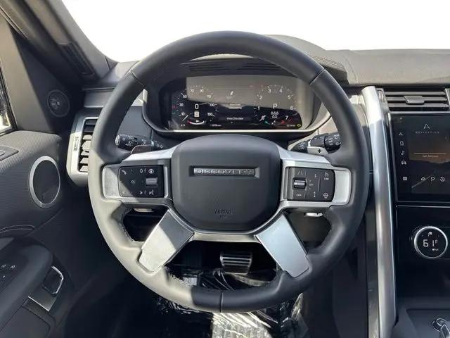 2025 Land Rover Discovery P360 Dynamic SE