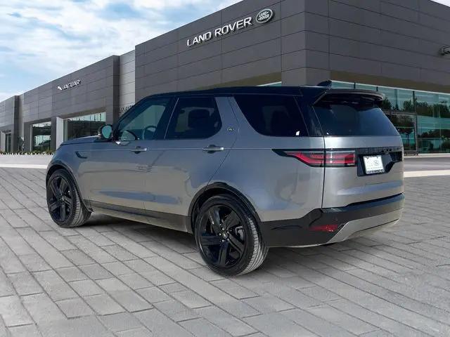 2025 Land Rover Discovery P300 Dynamic SE