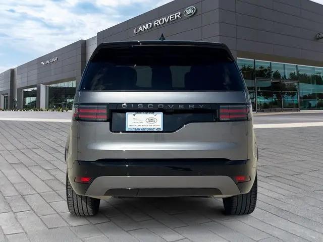 2025 Land Rover Discovery P300 Dynamic SE