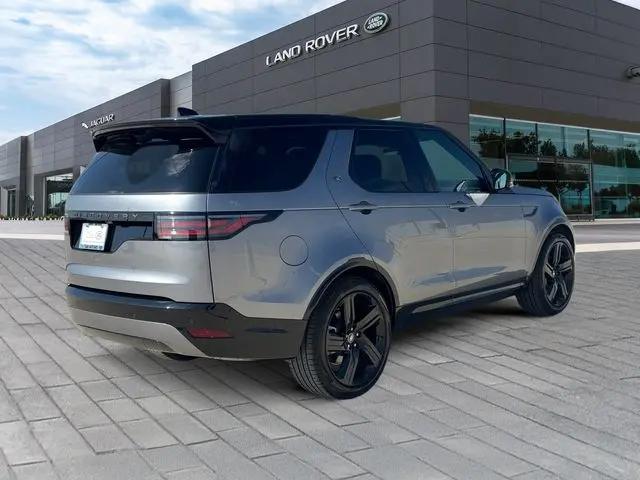 2025 Land Rover Discovery P300 Dynamic SE