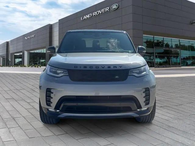 2025 Land Rover Discovery P300 Dynamic SE