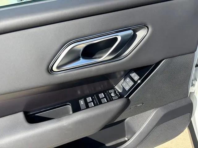 2026 Land Rover Range Rover Velar P250 Dynamic SE
