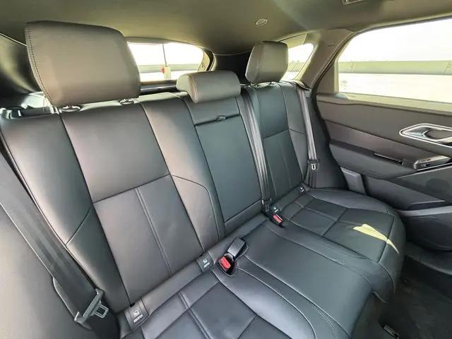 2026 Land Rover Range Rover Velar P250 Dynamic SE
