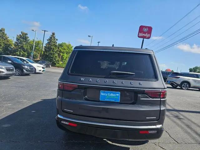 2022 Jeep Wagoneer Series III 4x4